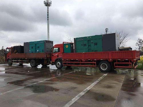 特克斯涂抹密封胶后，需要等待多长时间才能安装水冷式机油散热器密封件？